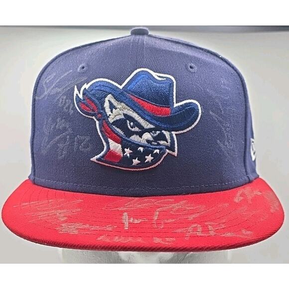 Team Autographed New Era 59fifty Quad‎ Cities River Bandits Cap 7 1/8 Baseball
